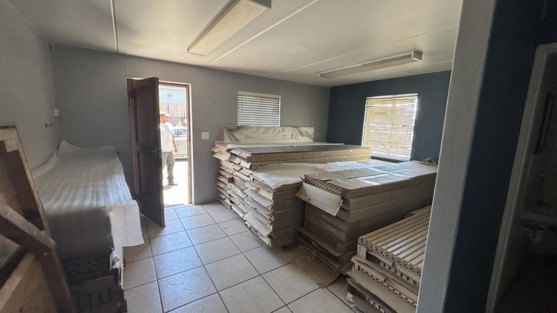 To Let commercial Property for Rent in Maitland Western Cape